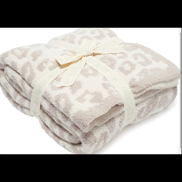 Barefoot Dreams Other - Barefoot Dreams Cozy Chic Blanket